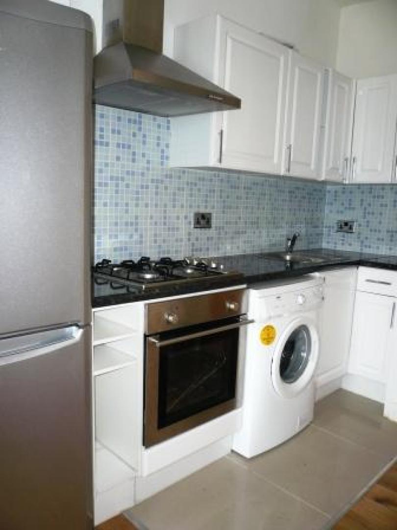 			YOU DON'T BEAT THIS FOR LOCATION, 2 Bedroom, 1 bath, 1 reception Flat			 Elgin Avenue, MAIDA VALE